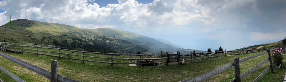 Bergpanorama an der Millstätter Hütte
