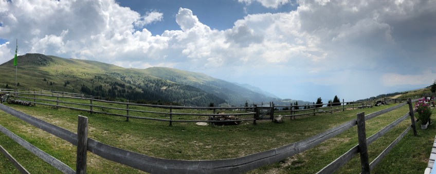 Bergpanorama an der Millstätter Hütte