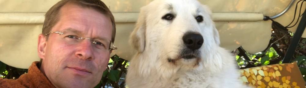 Mit meinem großen Mensch auf der Hollywoodschaukel