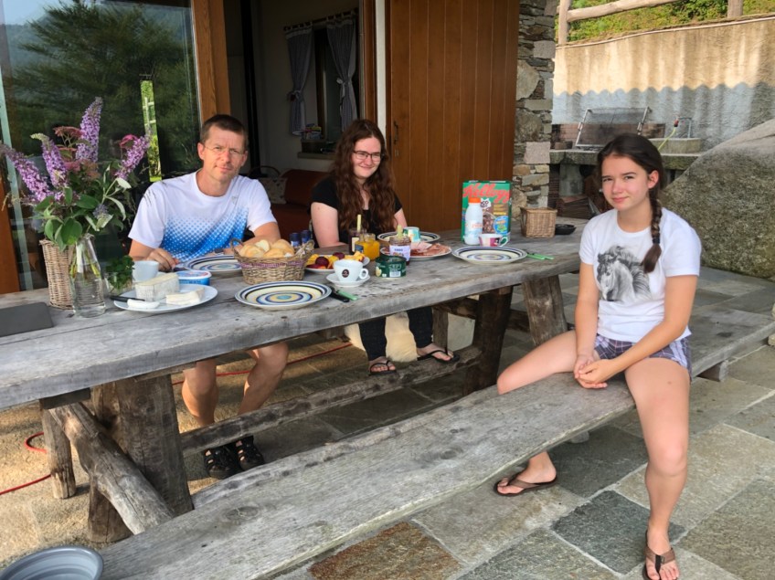 Frühstück auf der Terrasse