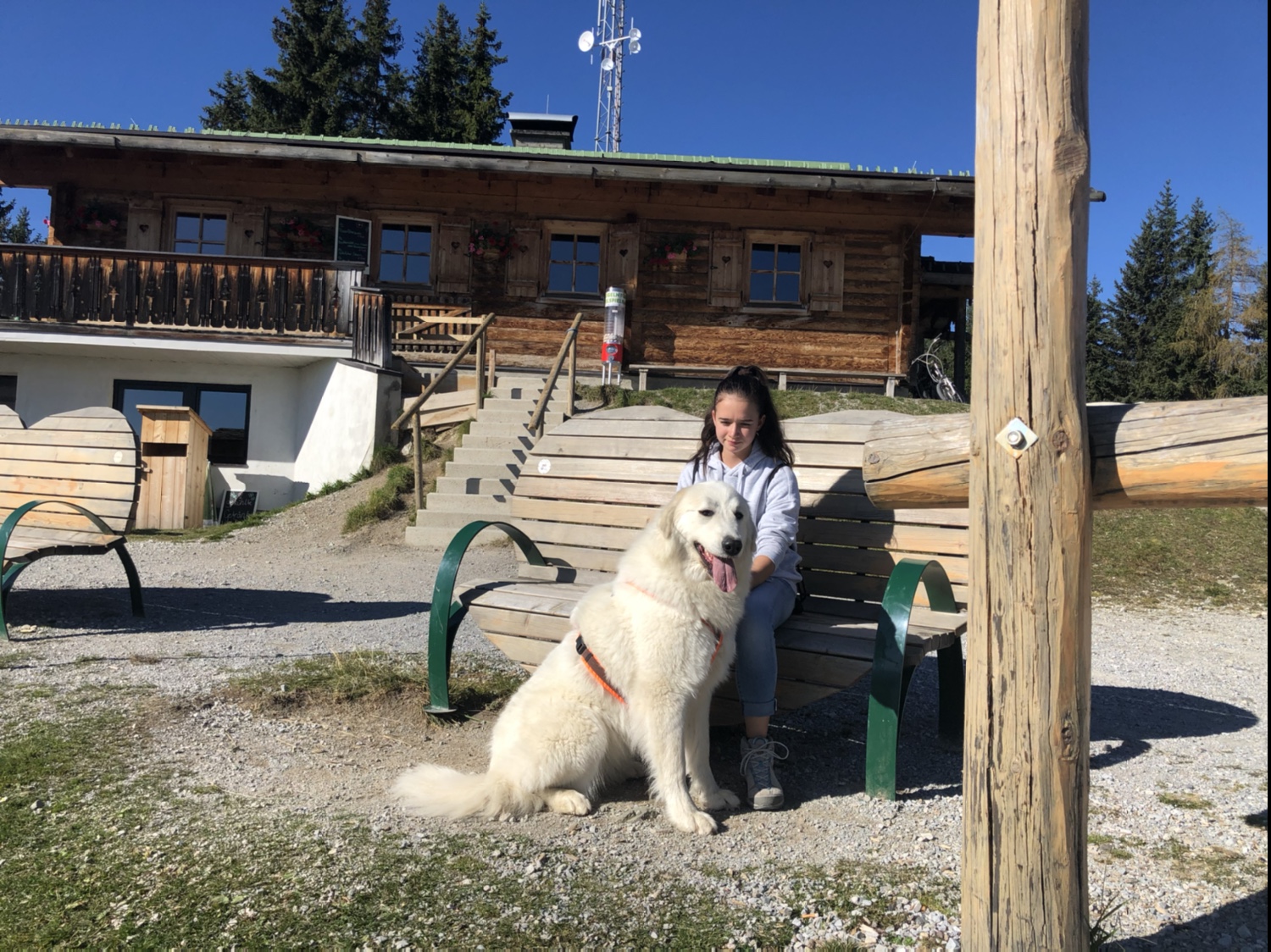 Mit meiner Menschenschwester am Rittis Stadl