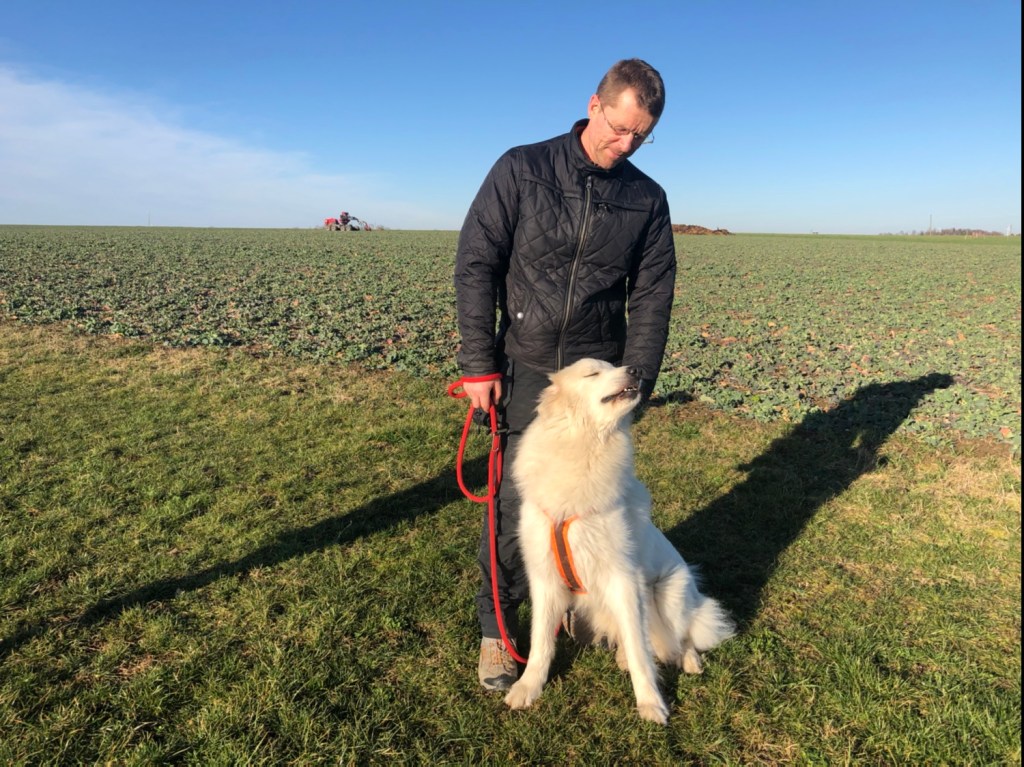 Mit meinem großen Mensch die Sonne genießen …